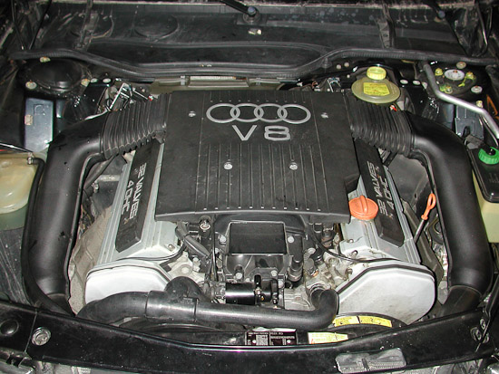 3,6 liters V8 på 250 Hk och 340 Nm 3,6 liters V8 på 250 Hk och 340 Nm