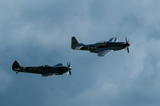 Biltemas Supermarine Spitfire Mk. XVI och P-51D Mustang Biltemas Supermarine Spitfire Mk. XVI och P-51D Mustang